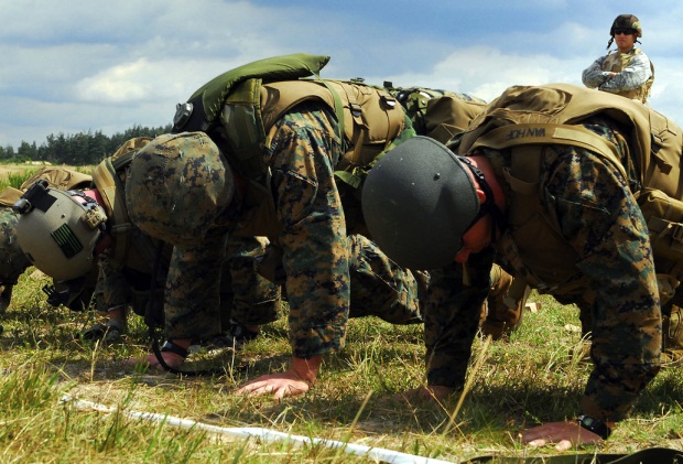 military-push-up